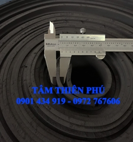 cuộn xốp eva đen chèn khe