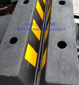 Cao su chặn lùi xe 7 chỗ