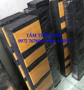 thanh đệm cao su chống va phản quang